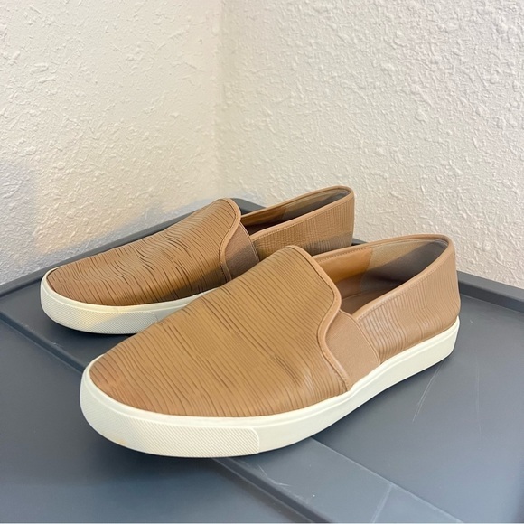 Vince Etched Leather Slip-on Sneakers 9 - Picture 2 of 8